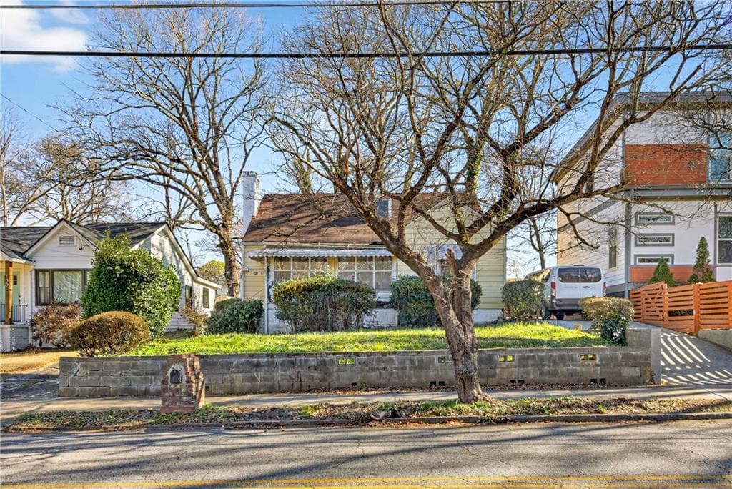 3 bedroom, 1 bathroom, 1,453 sq ft single family residence sold at 134 Wyman Street, Atlanta, GA 30317