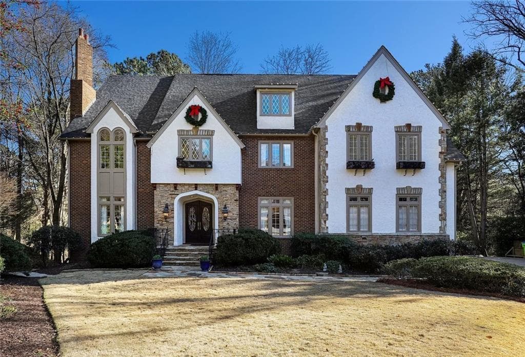 7 bedroom, 7 bathroom, 8,413 sq ft single family residence sold at 920 Curlew Court, Atlanta, GA 30327
