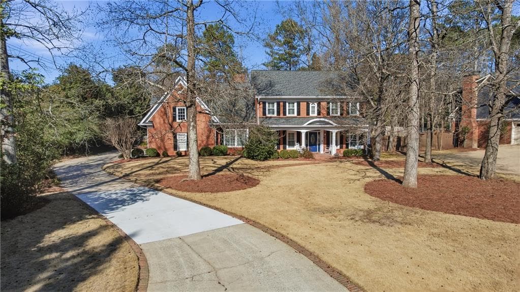 4 bedroom, 5 bathroom, 4,072 sq ft single family residence sold at 5000 Magnolia Bluff Drive, Atlanta, GA 30350