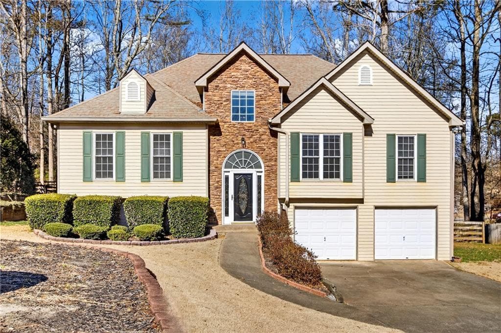 4 bedroom, 3 bathroom, 2,288 sq ft single family residence sold at 6120 Woodberry Walk, Cumming, GA 30028