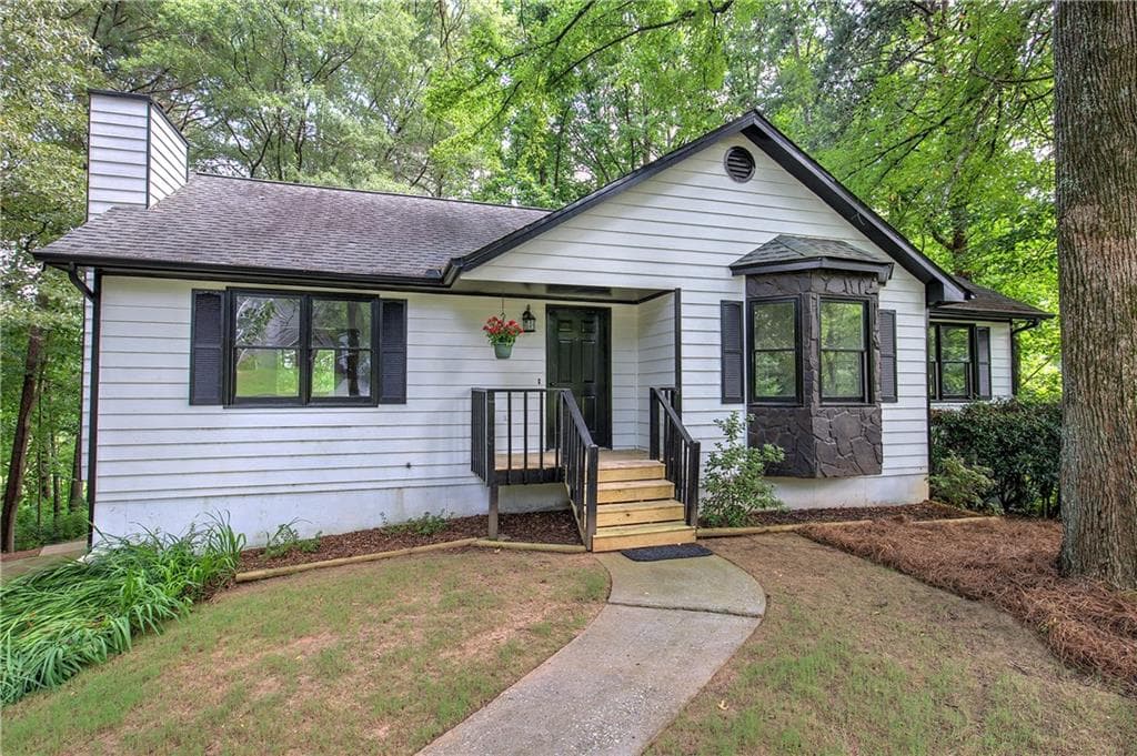 17 W Ridge Drive, Cartersville, GA 30121 — most recent listing photo