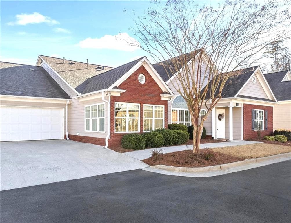 3 bedroom, 2 bathroom, 1,865 sq ft condominium sold at 226 Hames Road 235, Woodstock, GA 30188