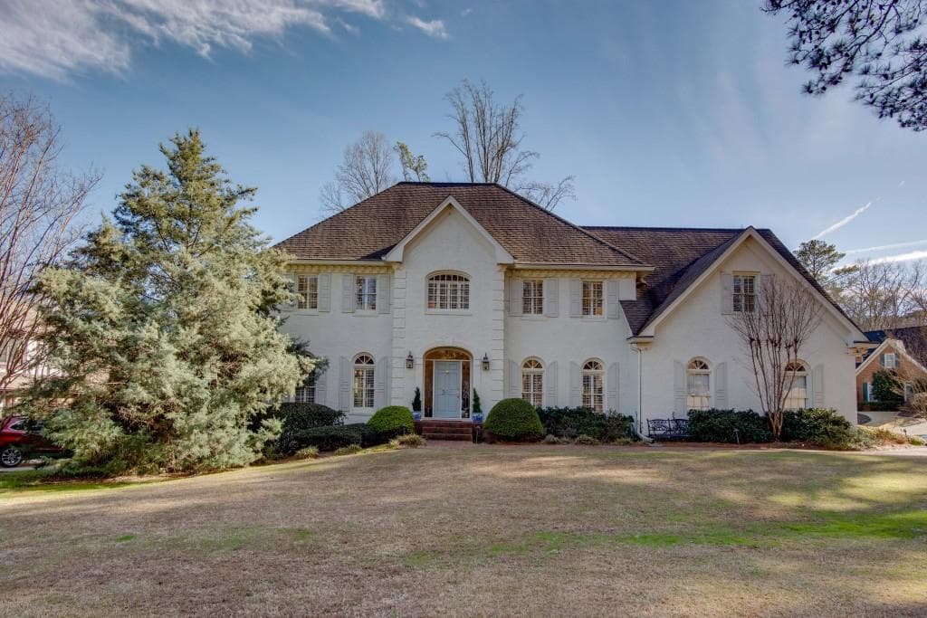 4 bedroom, 5 bathroom, 5,200 sq ft single family residence sold at 305 Aldenshire Place, Sandy Springs, GA 30350