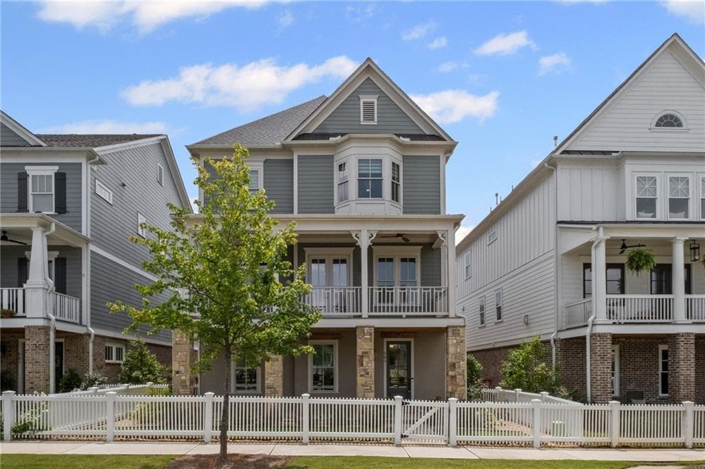4 bedroom, 5 bathroom, 3,535 sq ft single family residence sold at 583 S Club Drive, Woodstock, GA 30188