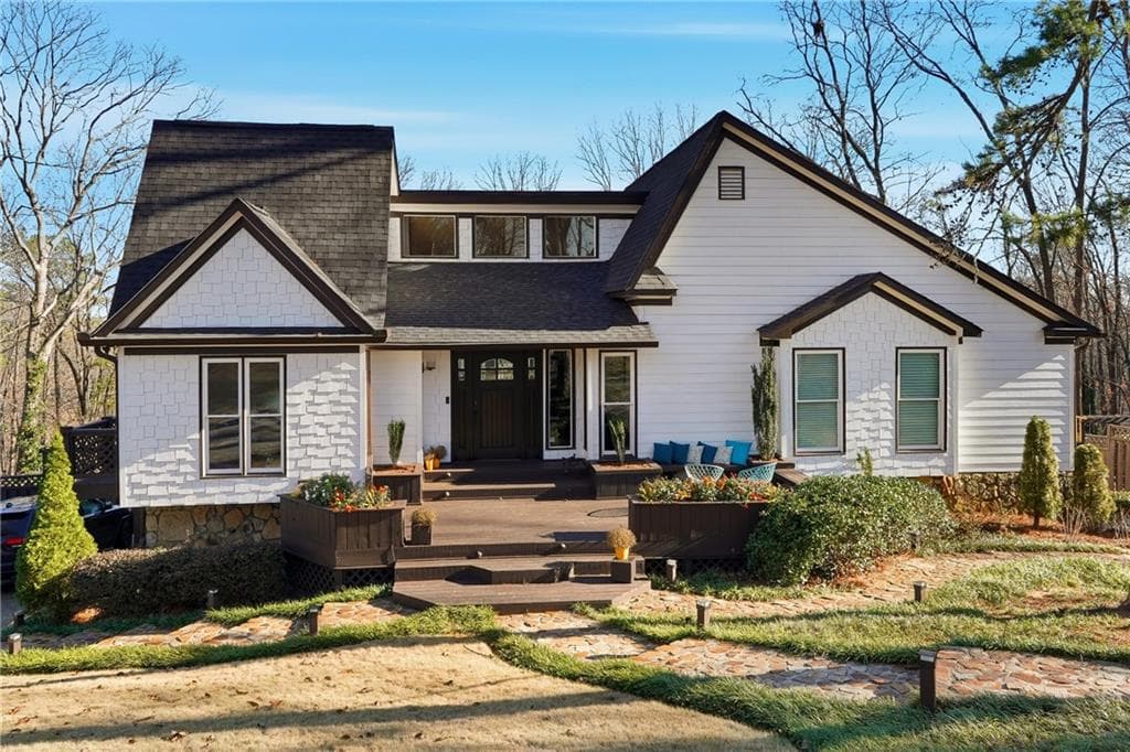 5 bedroom, 4 bathroom, 3,539 sq ft single family residence sold at 1991 Kinridge Road, Marietta, GA 30062
