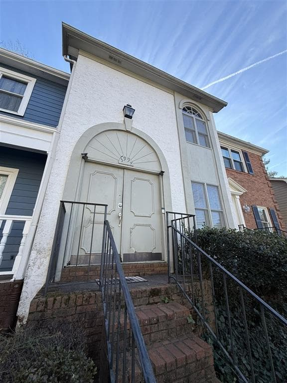 2 bedroom, 3 bathroom, 1,312 sq ft condominium sold at 3994 Elm Street, Atlanta, GA 30341