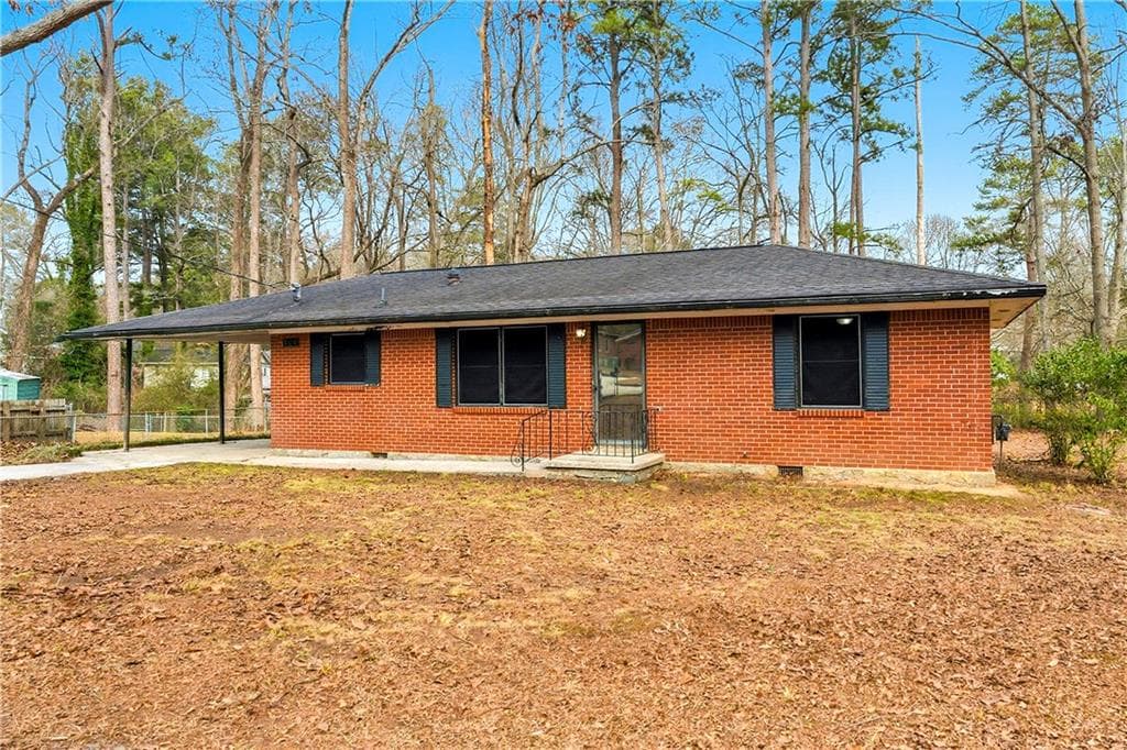 129 E Mimosa Drive, Jonesboro, GA 30236 — most recent listing photo