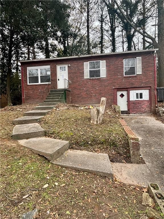 3 bedroom, 1 bathroom, 1,850 sq ft single family residence sold at 3140 Delmar Lane Nw Lane, Atlanta, GA 30311
