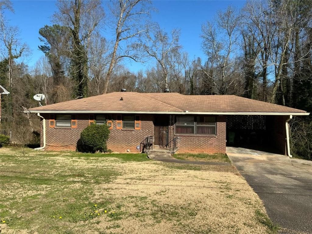 3 bedroom, 2 bathroom, 1,103 sq ft single family residence under contract at 1882 Glen Echo Drive, Decatur, GA 30032