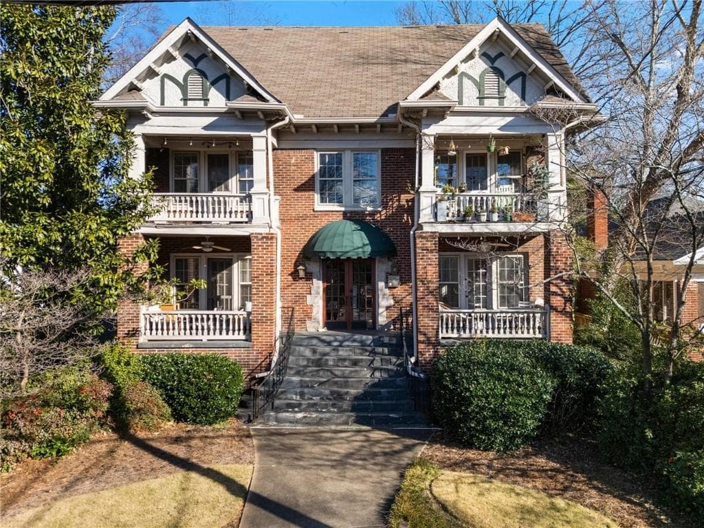 1 bedroom, 1 bathroom, 628 sq ft condominium sold at 1071 N Highland Avenue 6, Atlanta, GA 30306