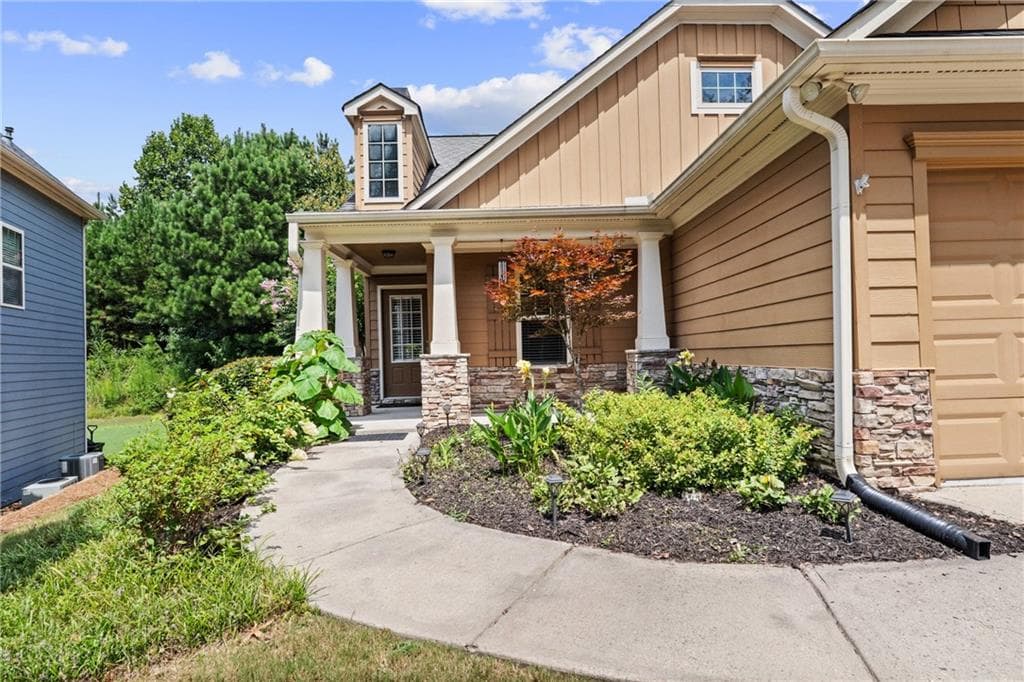 422 Arrowhead Trail, Canton, GA 30114 — most recent listing photo