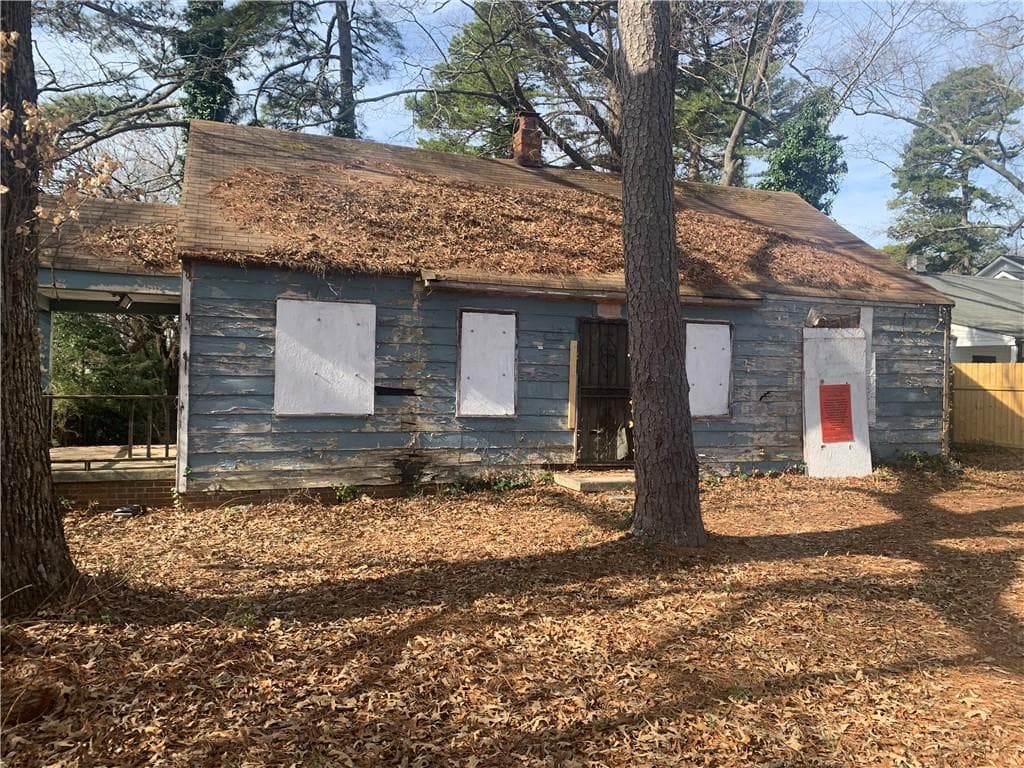 3 bedroom, 1 bathroom, 958,320 sq ft single family residence for sale at 1817 ellington, Decatur, GA 30032