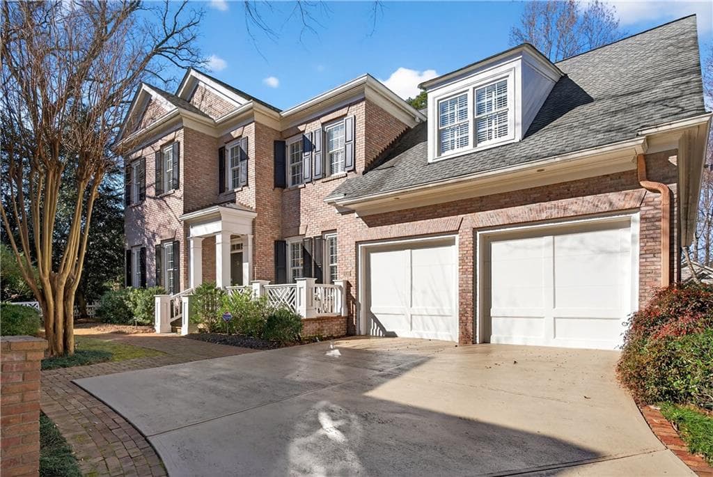 5 bedroom, 5 bathroom, 3,928 sq ft single family residence sold at 1136 Bellewood Square, Dunwoody, GA 30338