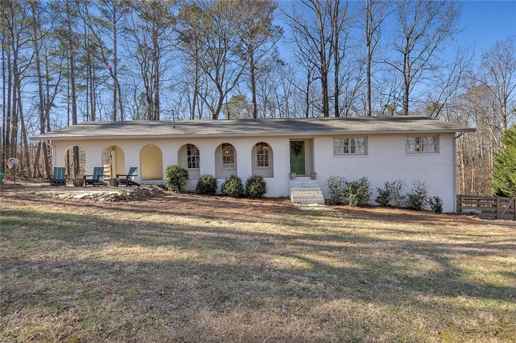 4 bedroom, 3 bathroom, 2,836 sq ft single family residence sold at 940 Oakdale Road, Canton, GA 30114