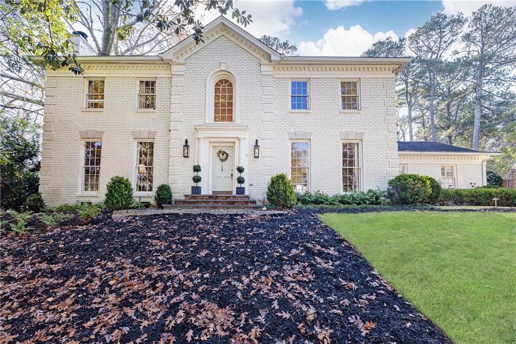4 bedroom, 4 bathroom, 3,432 sq ft single family residence sold at 900 Hawick Drive, Atlanta, GA 30327
