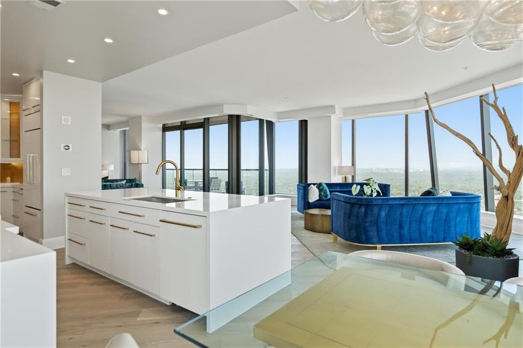 3344 Peachtree Road 4202, Atlanta, GA 30326 — most recent listing photo
