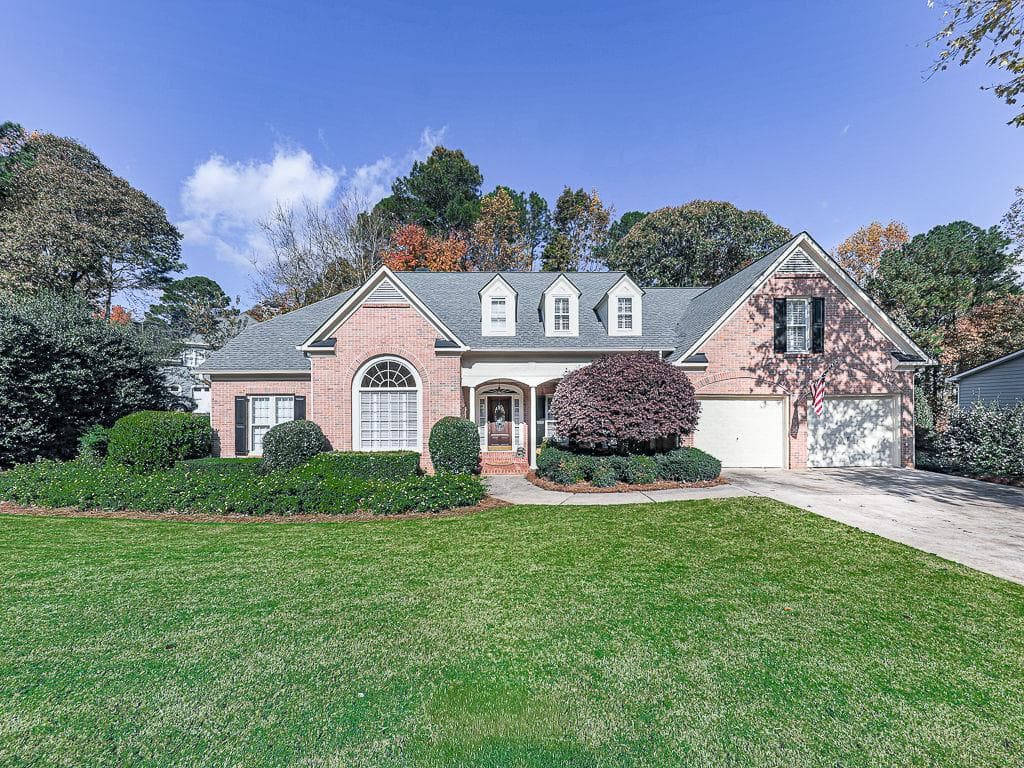 527 Fairway Drive, Woodstock, GA 30189 — most recent listing photo