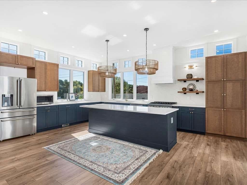3 bedroom, 4 bathroom, 2,491 sq ft single family residence sold at 180 Railroad Street, Canton, GA 30114