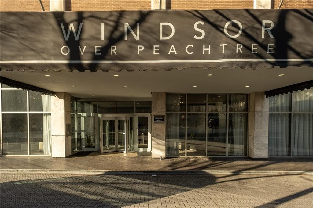 1 bedroom, 1 bathroom, 786 sq ft condominium sold at 620 Peachtree Street 502, Atlanta, GA 30308