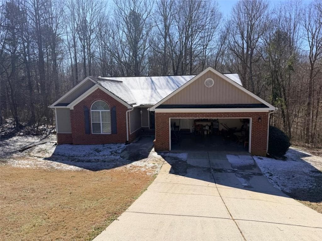 212 W Sycamore Drive, Winder, GA 30680 — most recent listing photo