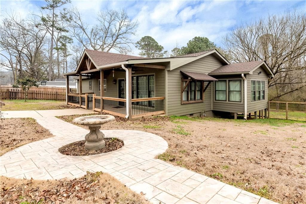 3 bedroom, 2 bathroom, 1,552 sq ft single family residence sold at 161 Old Vandiver Drive, Canton, GA 30114