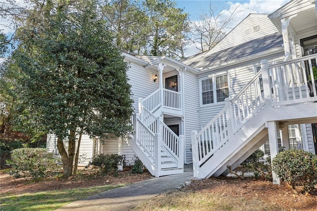 2 bedroom, 2 bathroom, 1,452 sq ft townhouse sold at 838 Cannon Run, Marietta, GA 30064