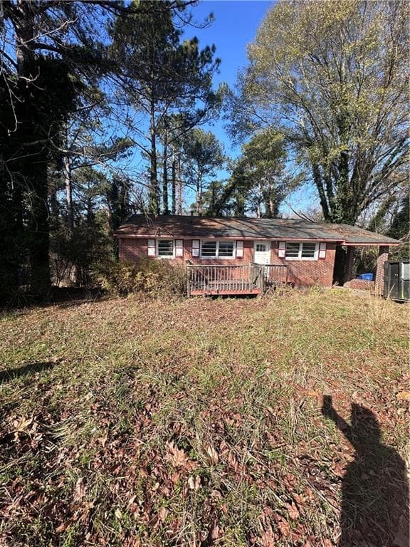 3 bedroom, 2 bathroom, 1,000 sq ft single family residence sold at 4245 Utoy Court, Atlanta, GA 30331