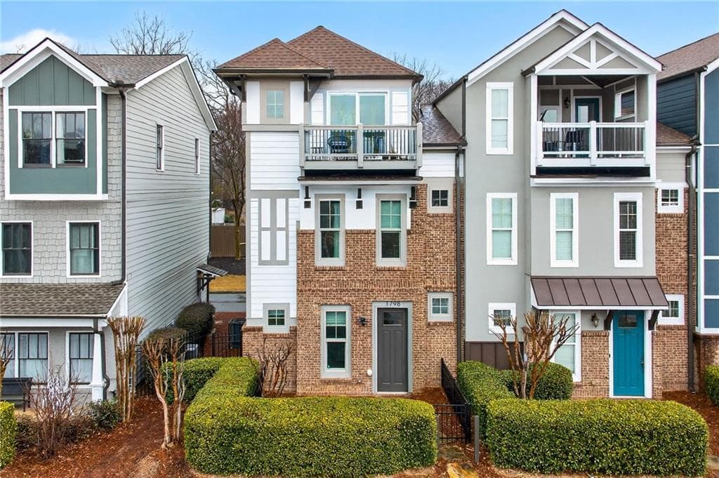 3 bedroom, 4 bathroom, 1,347 sq ft townhouse sold at 1798 Dekalb Avenue, Atlanta, GA 30307