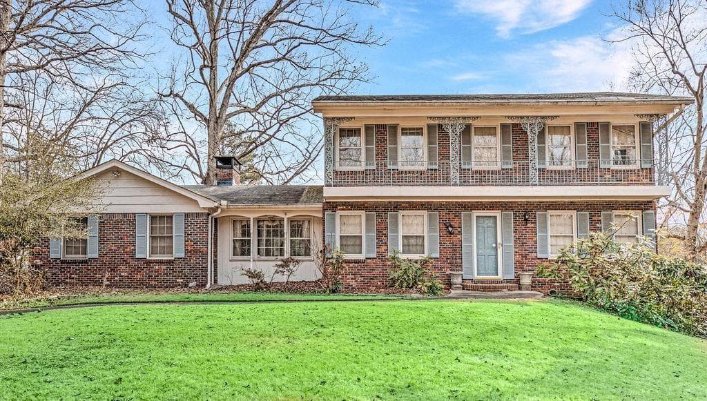 4 bedroom, 3 bathroom, 2,450 sq ft single family residence sold at 4361 Woodland Brook Drive, Atlanta, GA 30339