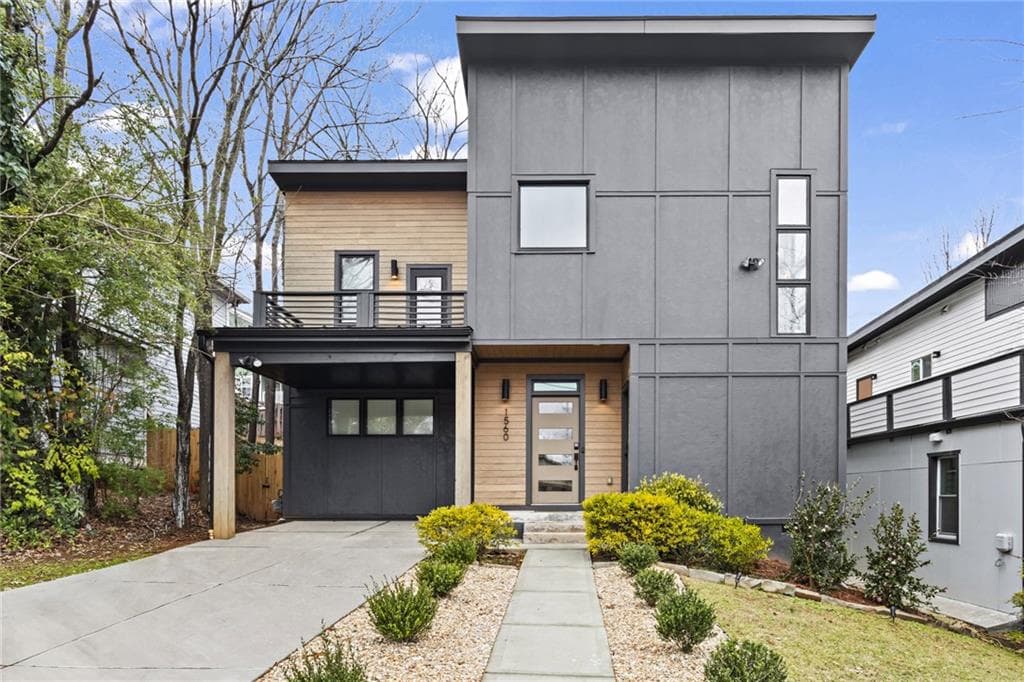4 bedroom, 3 bathroom, 2,774 sq ft single family residence sold at 1560 New Street, Atlanta, GA 30307