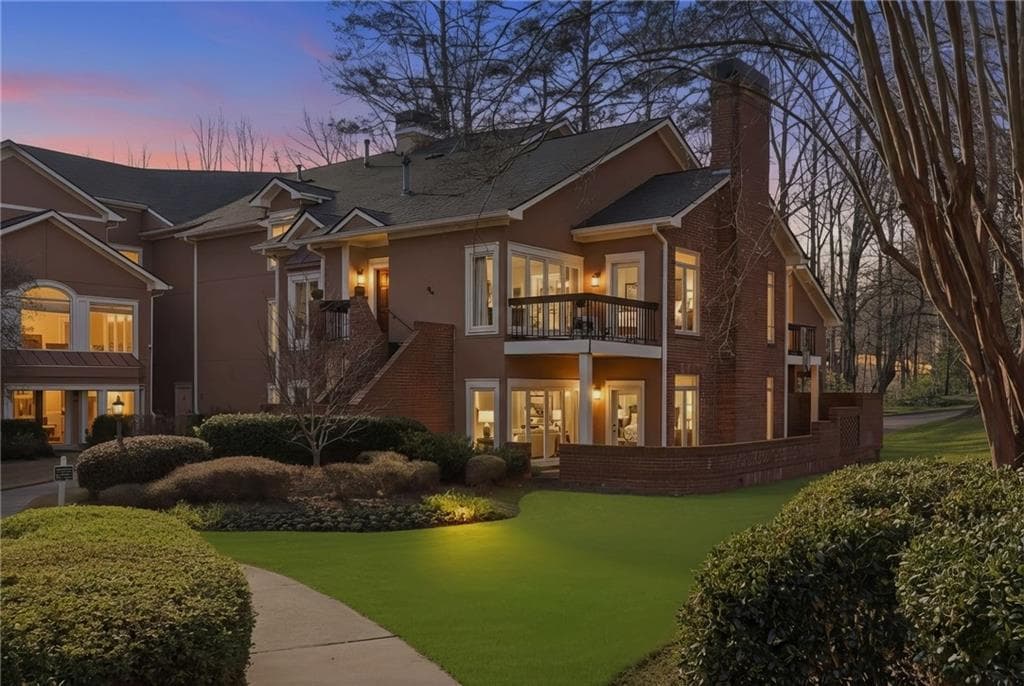 5264 Brooke Ridge Drive, Dunwoody, GA 30338 — most recent listing photo