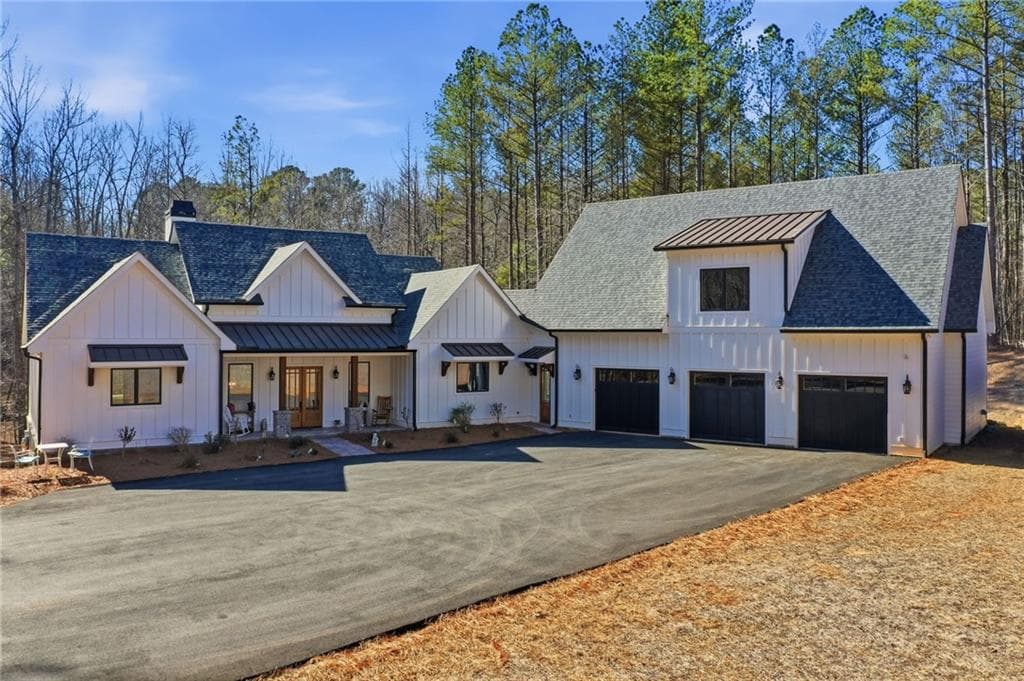 5 bedroom, 5 bathroom, 6,118 sq ft single family residence under contract at 1785 Hubbard Road, Dawsonville, GA 30534
