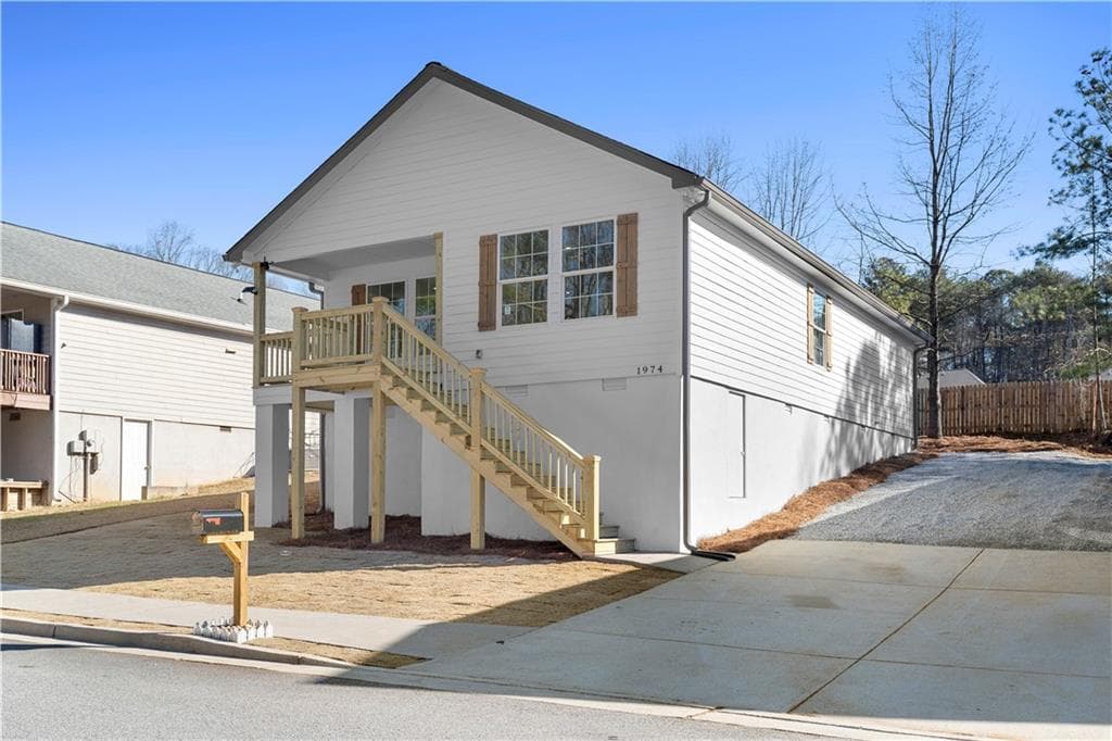 3 bedroom, 2 bathroom, 1,299 sq ft single family residence sold at 1974 Thomasville Estates Drive, Atlanta, GA 30315
