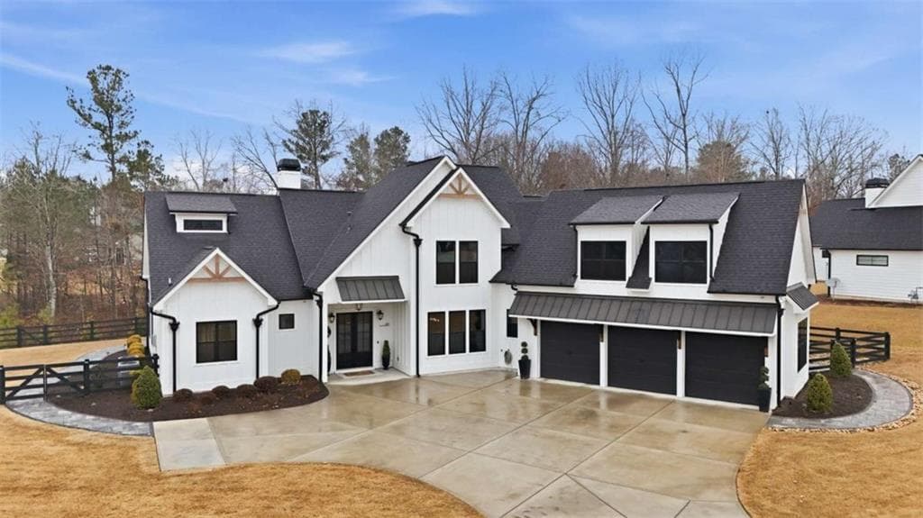 4 bedroom, 4 bathroom, 4,169 sq ft single family residence sold at 189 Waterview Circle, Newnan, GA 30263