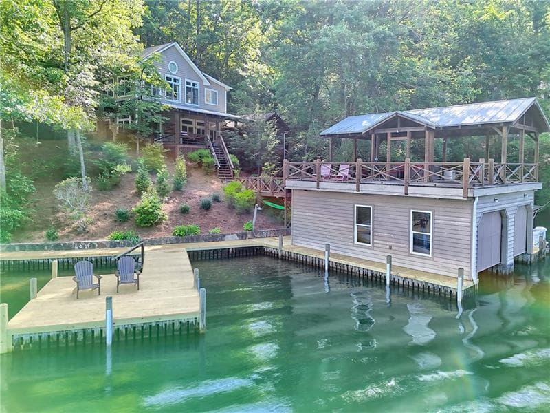 5 bedroom, 4 bathroom, 2,668 sq ft single family residence under contract at 768 Wexford Way, Lakemont, GA 30552