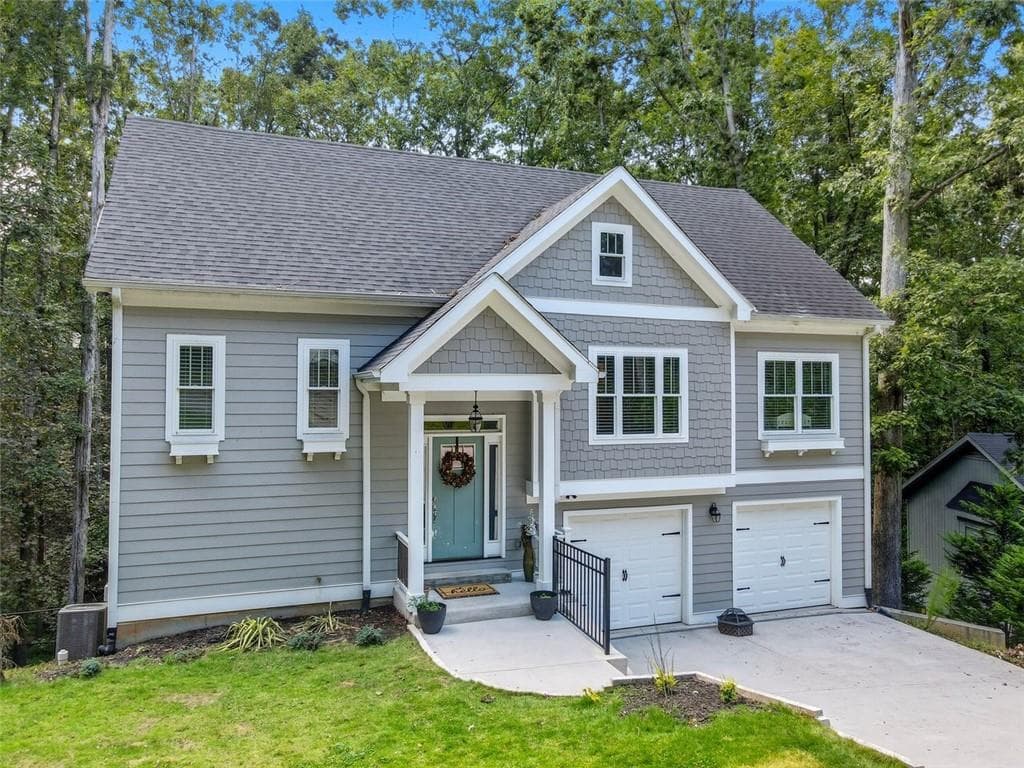 5 bedroom, 3 bathroom, 2,646 sq ft single family residence sold at 3466 CROWN Drive, Gainesville, GA 30506