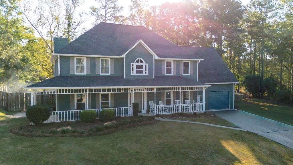 4 bedroom, 3 bathroom, 2,920 sq ft single family residence under contract at 1928 Stonewood Drive, Lithia Springs, GA 30122