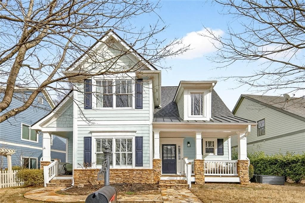 3 bedroom, 3 bathroom, 2,348 sq ft single family residence sold at 1533 Gilstrap Lane, Atlanta, GA 30318