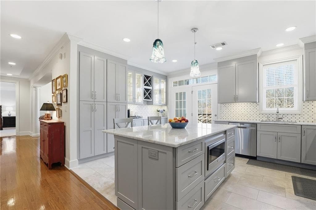 4855 Ivy Ridge Drive 303, Atlanta, GA 30339 — most recent listing photo
