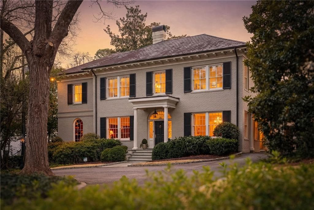4 bedroom, 8 bathroom, 5,900 sq ft single family residence sold at 2552 Habersham Road, Atlanta, GA 30305
