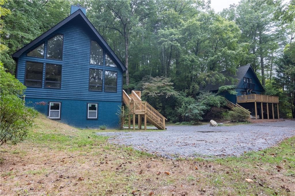 10 bedroom, 6 bathroom, 6,200 sq ft single family residence for sale at 258 Ber Weg, Helen, GA 30545