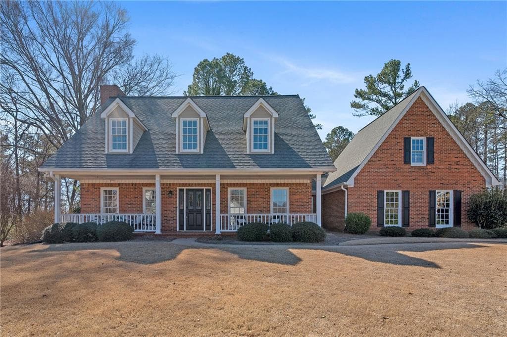 4 bedroom, 4 bathroom, 3,102 sq ft single family residence sold at 950 Mountain Brook Lane, Marietta, GA 30064