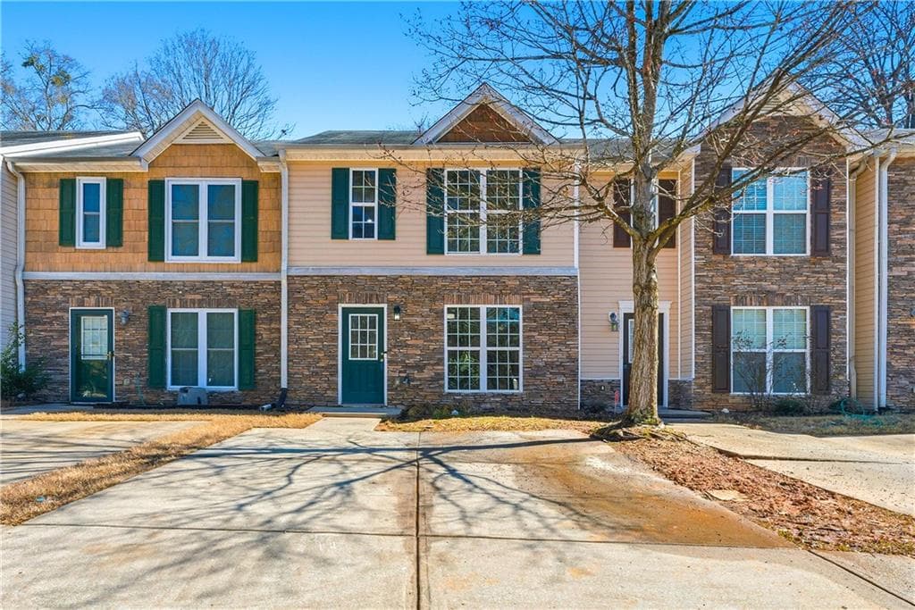 8368 Carlington Lane, Jonesboro, GA 30236 — most recent listing photo