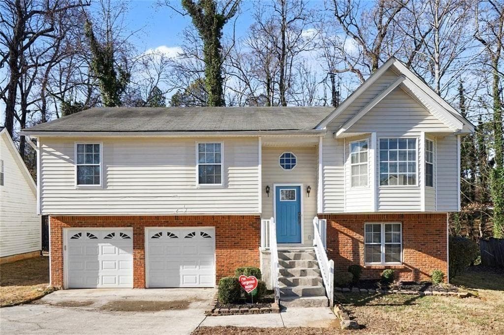 958 Redan Crescent Drive, Stone Mountain, GA 30088 — most recent listing photo