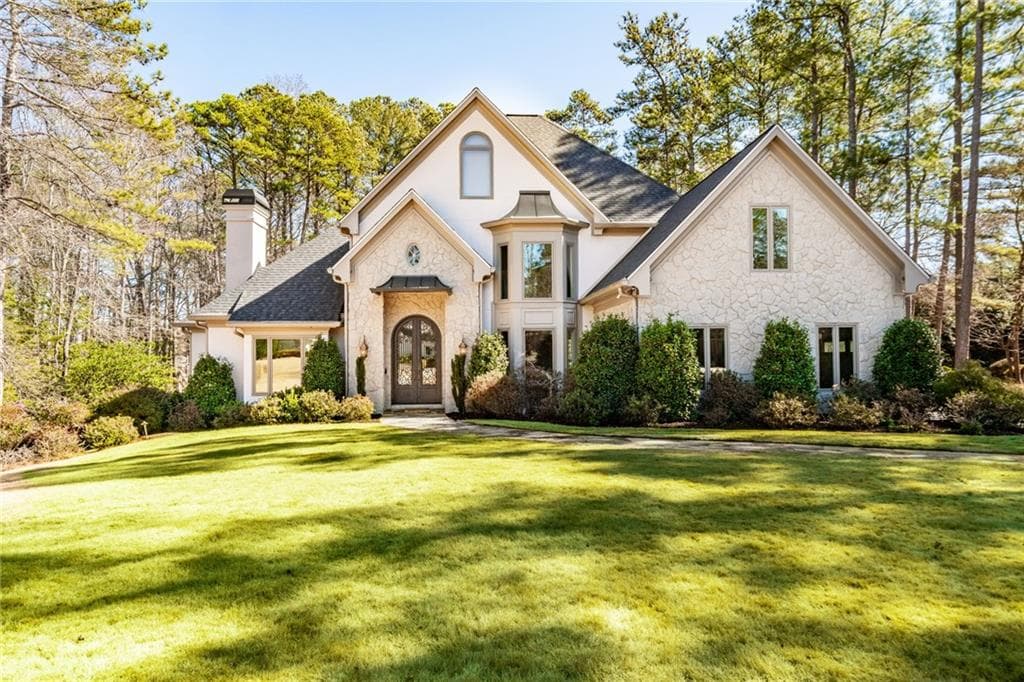 5 bedroom, 6 bathroom, 6,800 sq ft single family residence sold at 6025 Carlisle Lane, Johns Creek, GA 30022