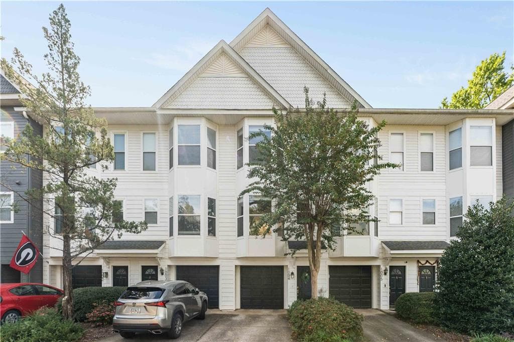 2 bedroom, 2 bathroom, 1,212 sq ft townhouse sold at 951 Glenwood Avenue 1004, Atlanta, GA 30316