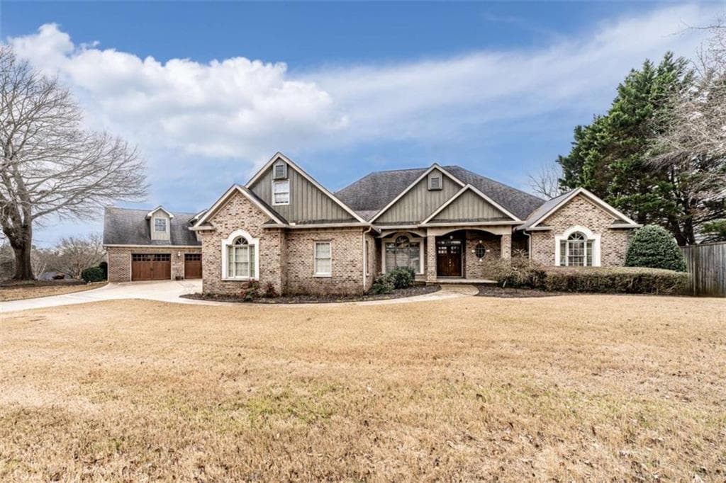 4 bedroom, 3 bathroom, 3,288 sq ft single family residence for sale at 4 Bridgeview Drive, Rome, GA 30161