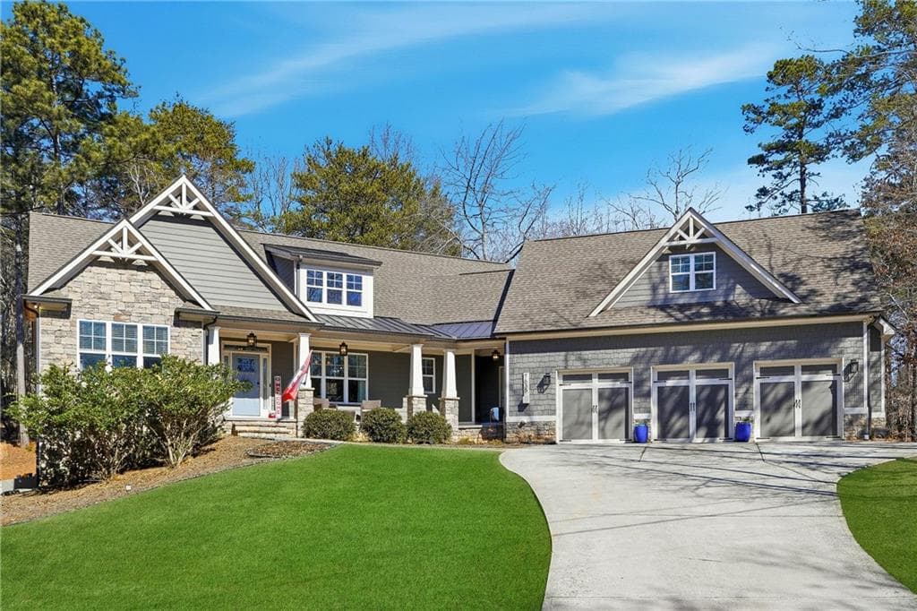 6 bedroom, 5 bathroom, 4,500 sq ft single family residence sold at 7635 Chestnut Hill Road, Cumming, GA 30041