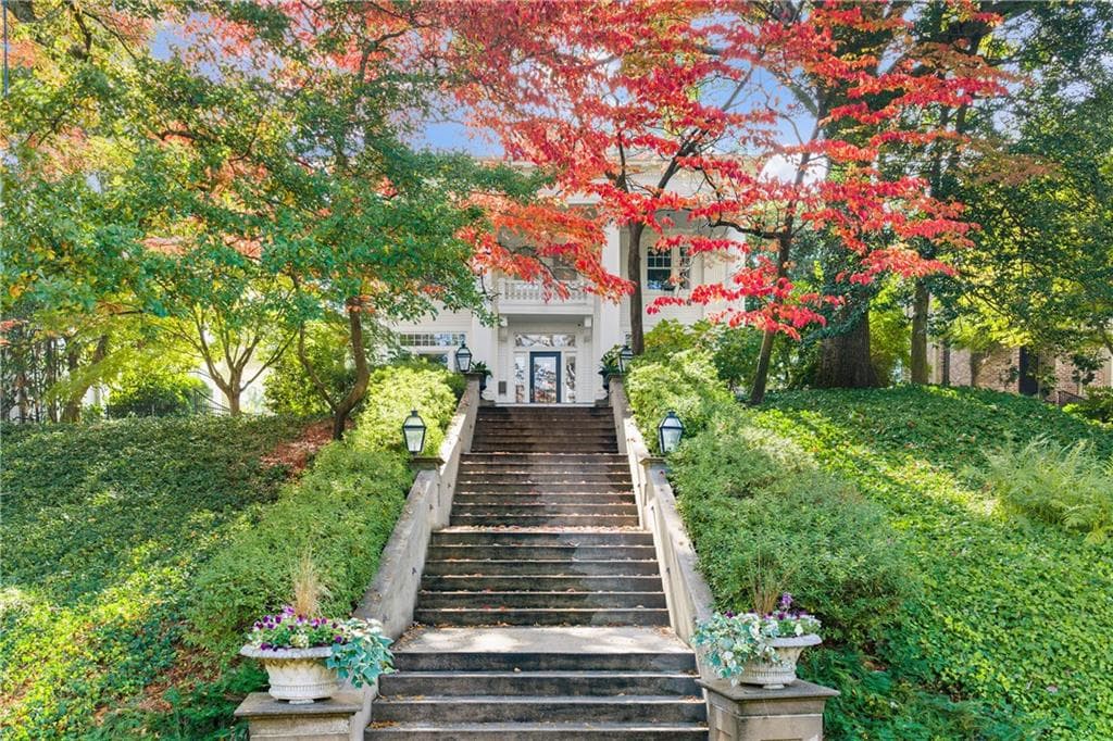 6 bedroom, 7 bathroom, 6,670 sq ft single family residence sold at 31 Inman Circle, Atlanta, GA 30309