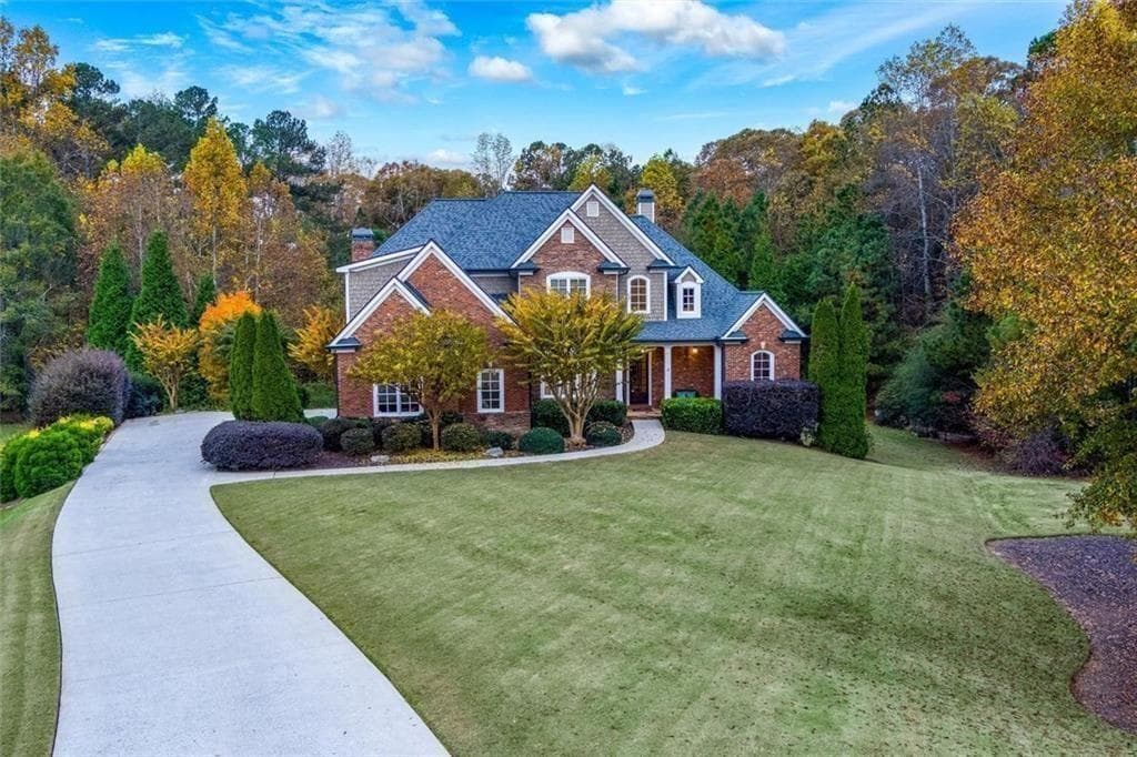 5 bedroom, 4 bathroom, 3,995 sq ft single family residence sold at 104 Lenore Court, Woodstock, GA 30188